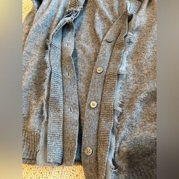 Juicy Couture Wool Cashmere Blend Grey Cardigan Size Small Button Cozy Comfy - Picture 3 of 7